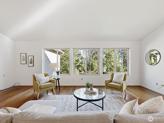 5th image of 20919 President Point Road NE