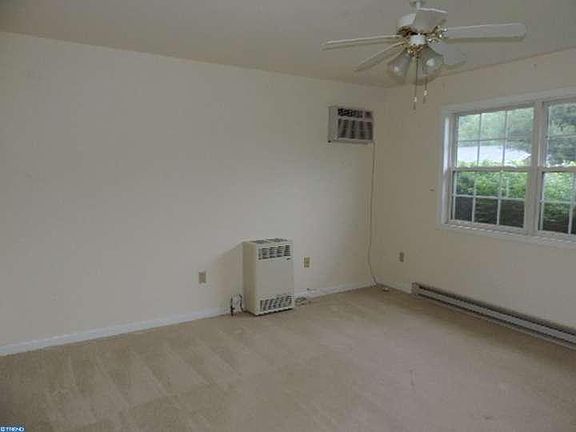5th image of 4097 Elmer Dr