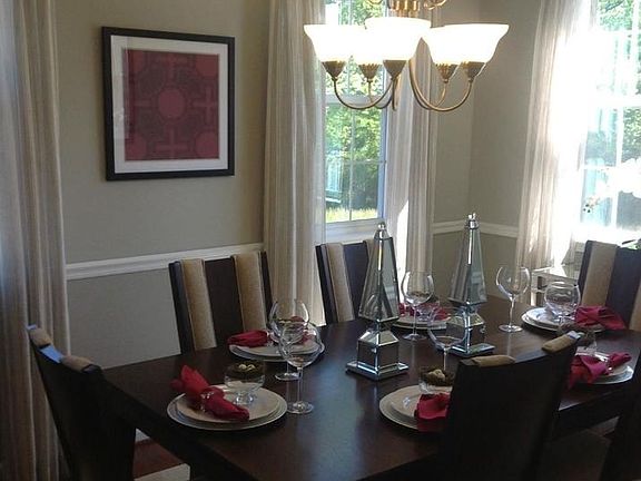 Sample Dining Room-Model