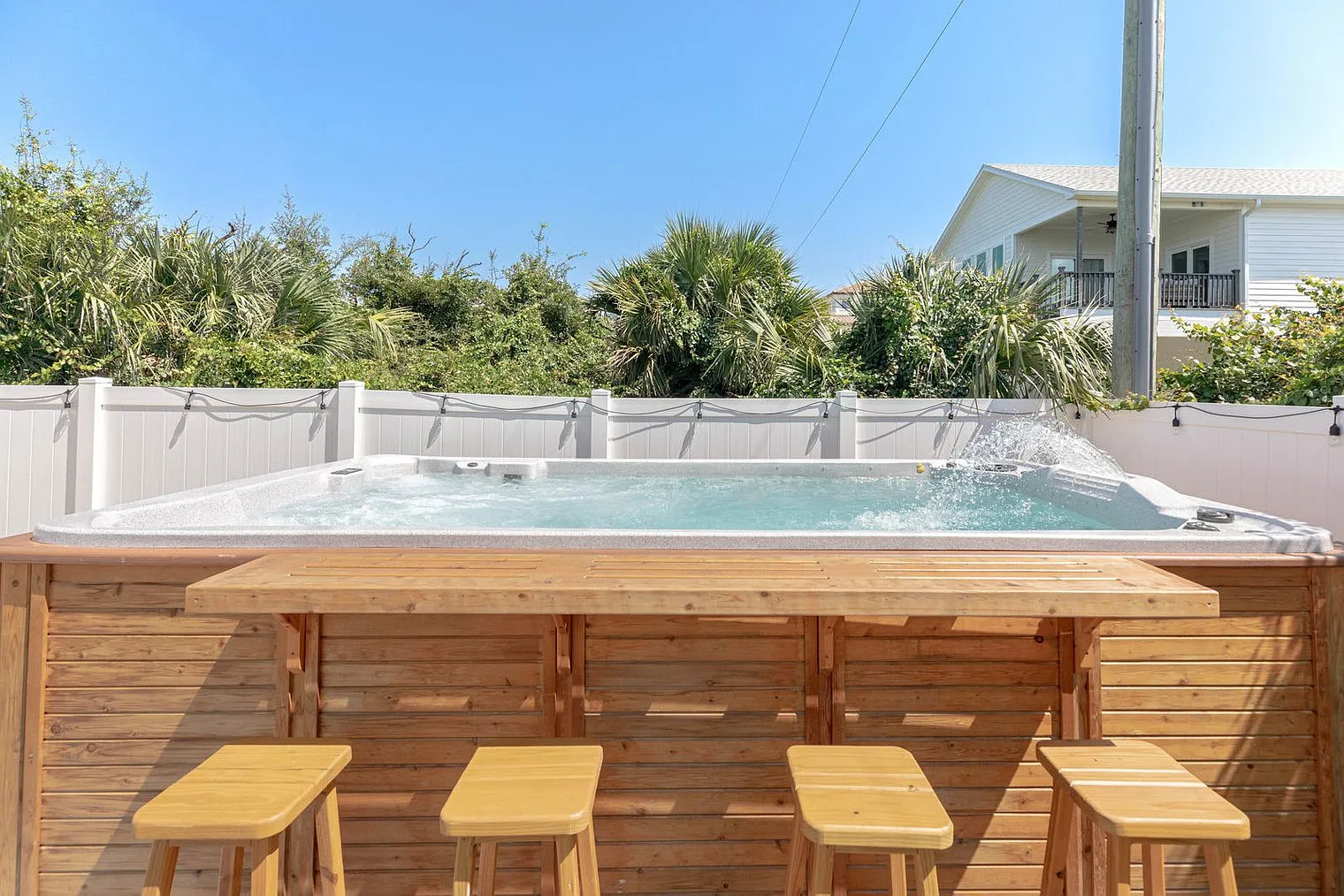 5 bed, 4.0 bath, 3498 sqft, $10,432 — Photo 3