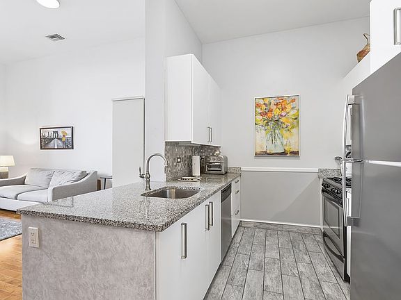 5th image of 220 W 148th St APT 3N