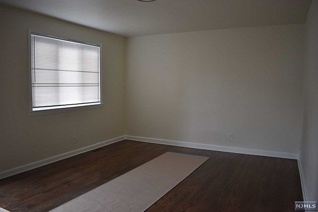 2nd image of 452-454 Preakness Ave