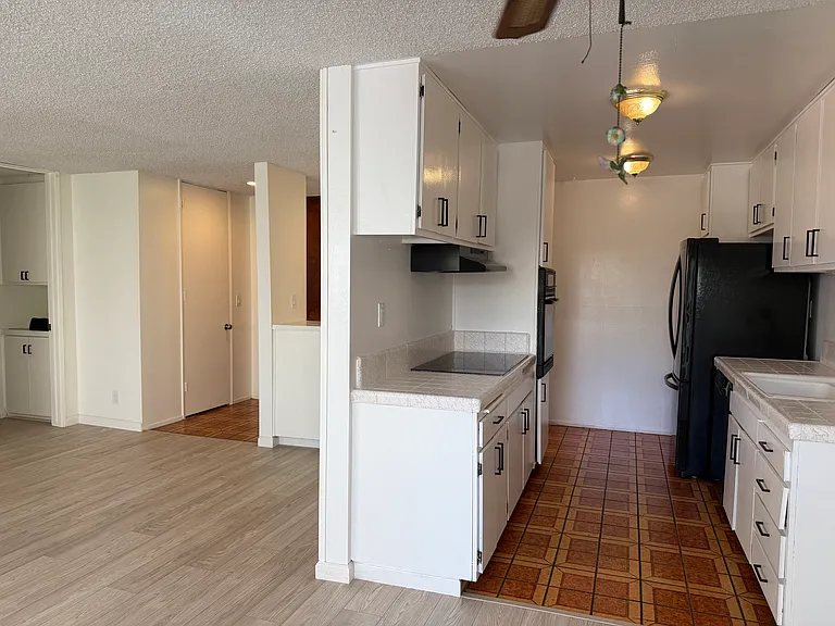 5900 Canterbury Dr #A123 — Photo 2