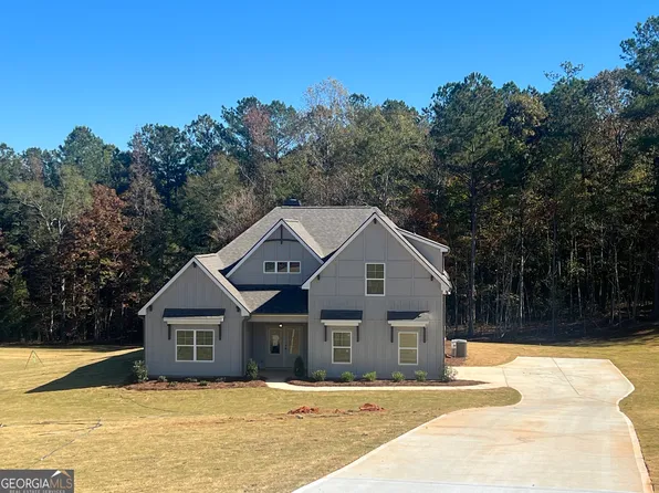 168 Piney Woods Dr #8, Newnan, GA 30263