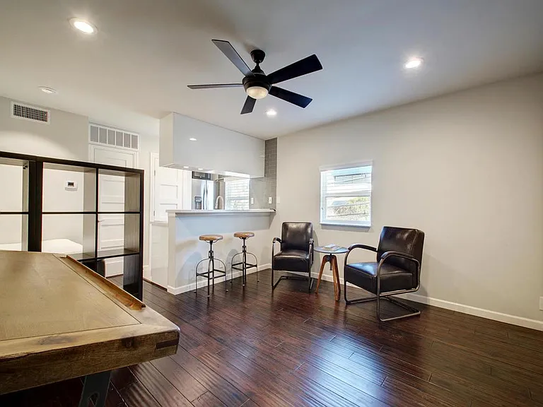 3110 Red River St #306 — Photo 2