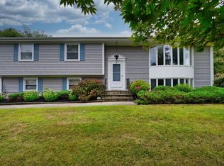 6 Crescent Dr, Dartmouth, MA 02747