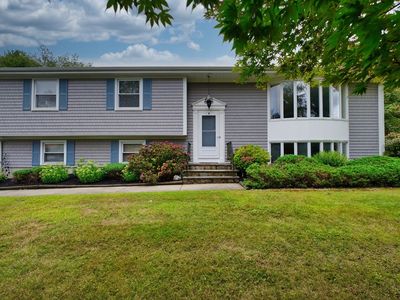 6 Crescent Dr, Dartmouth, MA, 02747