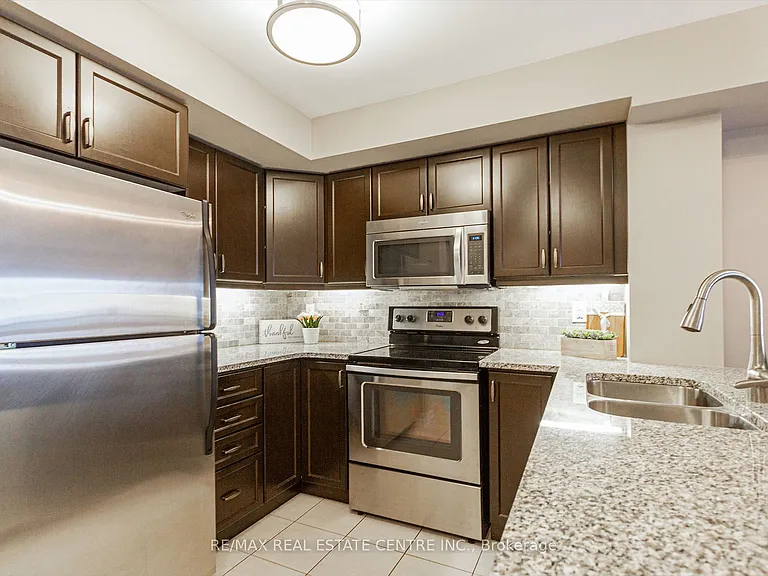 1045 Nadalin Hts #211 — Photo 9
