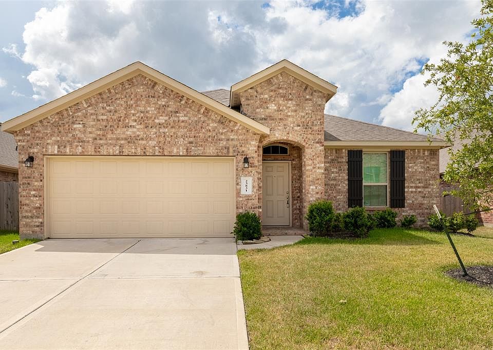1st image of 23831 Padova Gardens Dr