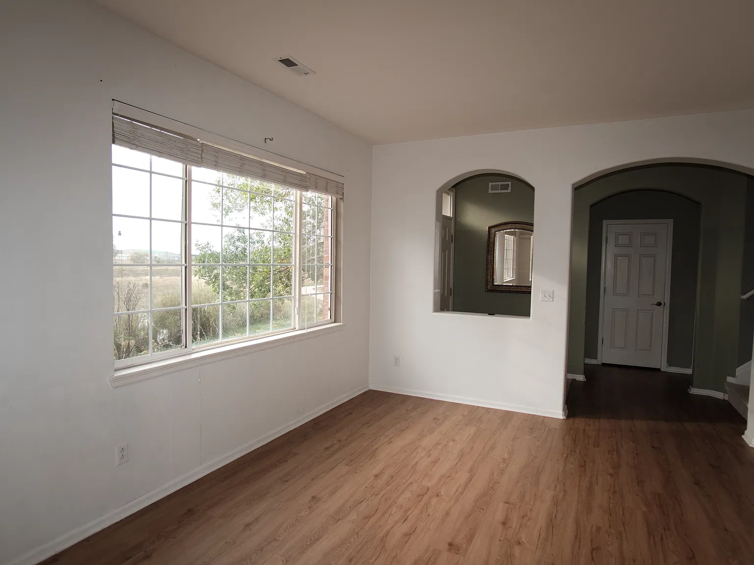 2 bed, 1439 sqft, $2,150 — Photo 2