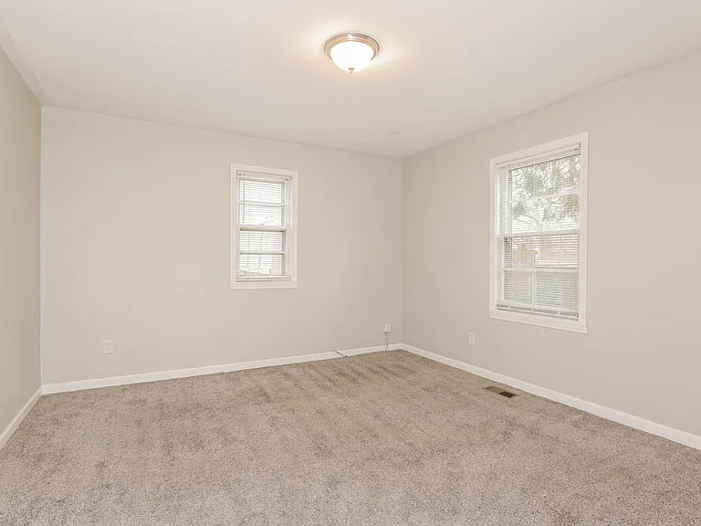 765 Boone St — Photo 13