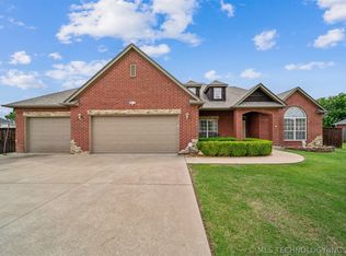 1401 S Choctaw St, Skiatook, OK 74070