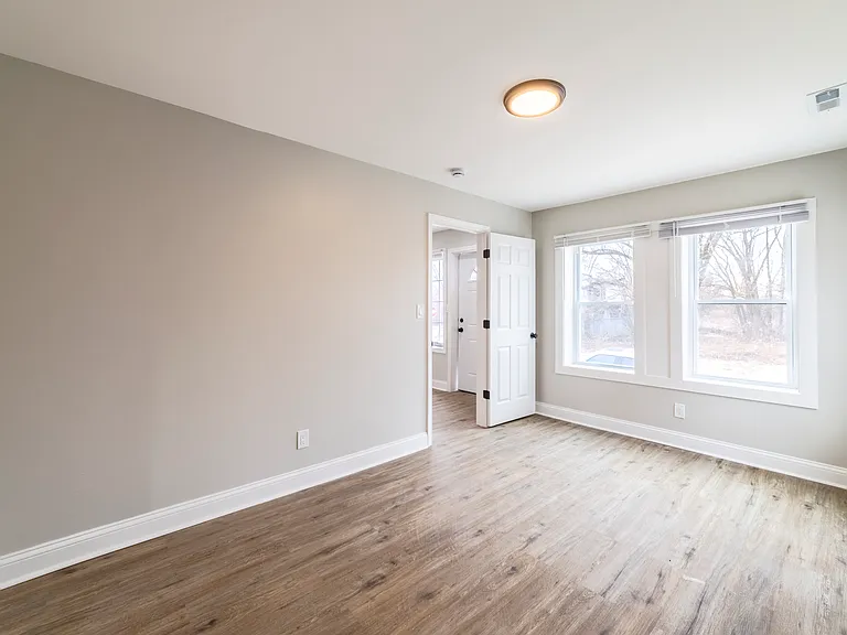 2545 Polk St — Photo 22