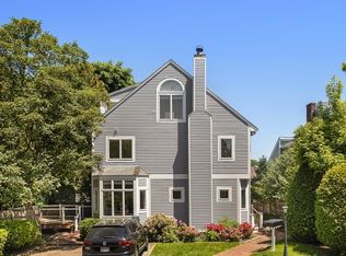 147 Cushing St APT 1, Cambridge, MA 02138