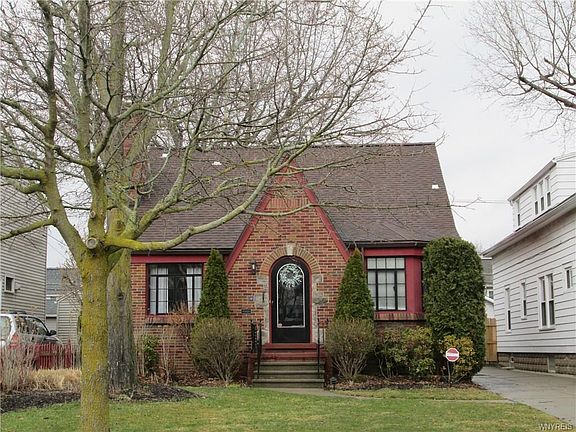 2nd image of 128 Louvaine Dr