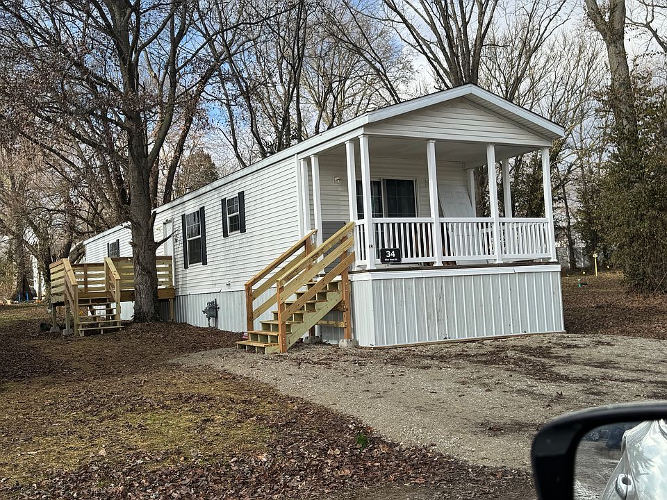 2nd image of 24 Illini West St #34