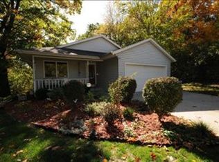 2508 Oakcreek Ave, Kalamazoo, MI 49004