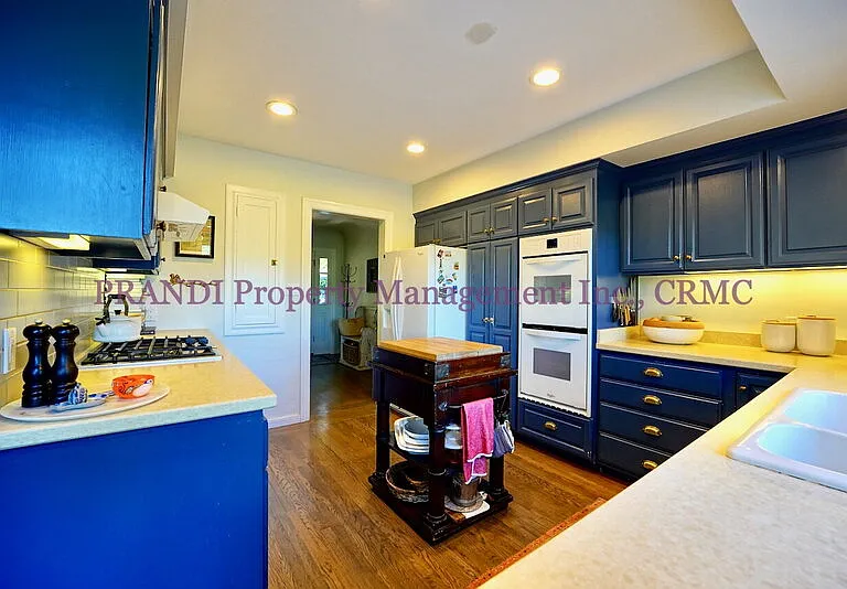 124 Prospect Ave — Photo 6