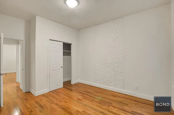 Rented by Bond New York | media 17