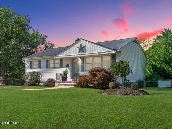 4 Lake Drive, Howell, NJ 07731