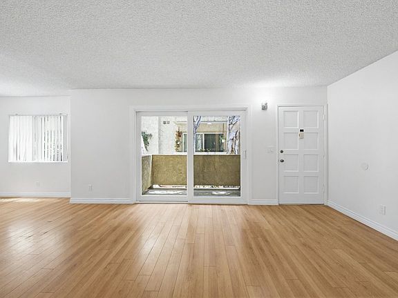 2nd image of 2221 20th St #3