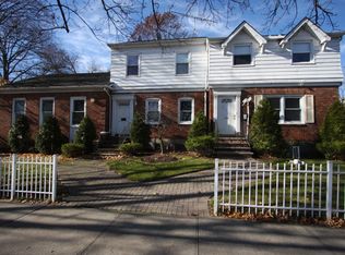 Forest Rd, Staten Island, NY 10304