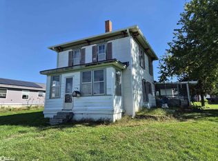 624 Pearl St, Grinnell, IA 50112