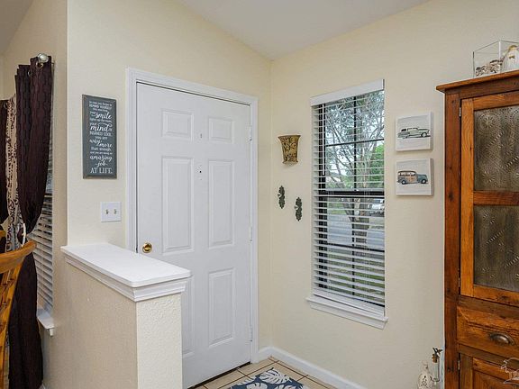 4th image of 1260 Sanibel Ln