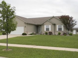 10 Cascade Ln, Delta, OH 43515