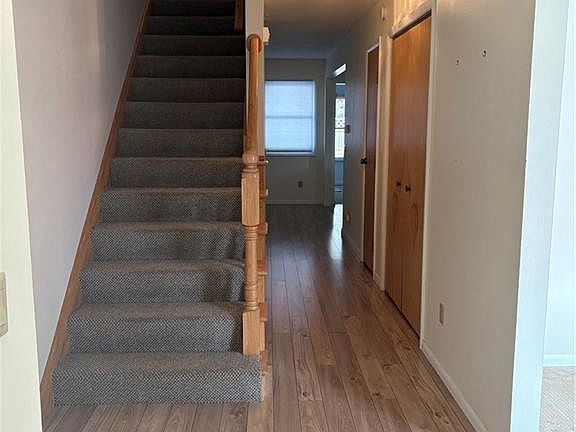 2nd image of 824 Wallace Ave