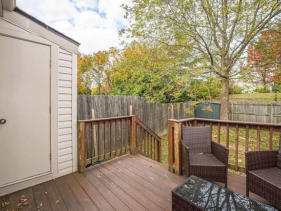4th image of 549 El Paseo Pl