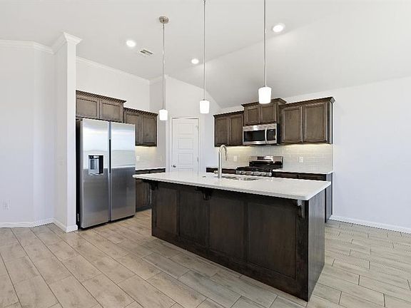 5th image of 18229 Sunny Stone Ln
