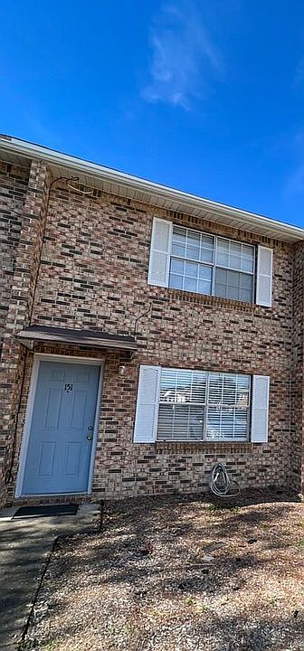 1st image of 153 Valencia Dr