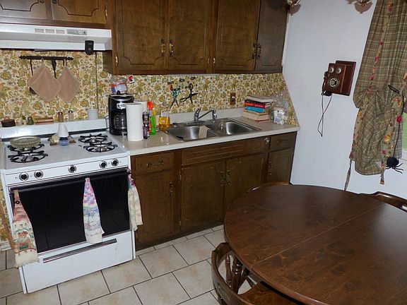 3rd image of 244 N Gladstone Ave