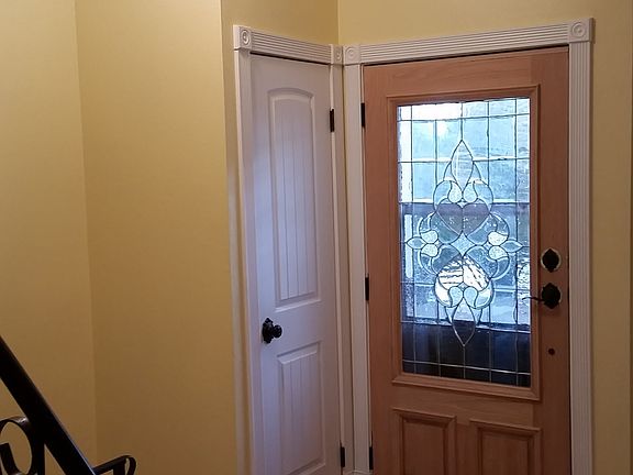 3rd image of 19 Grissom Pl