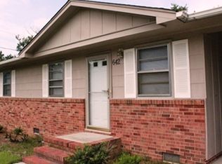 642 Woodburn Dr, Fayetteville, NC 28311