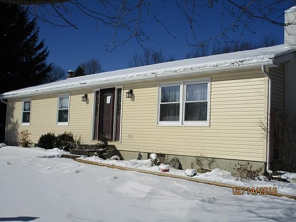 1st image of 34 Horton Heights Dr