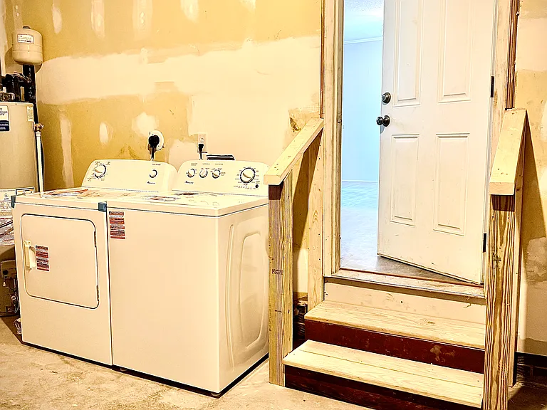 758 Amber Dr — Photo 20