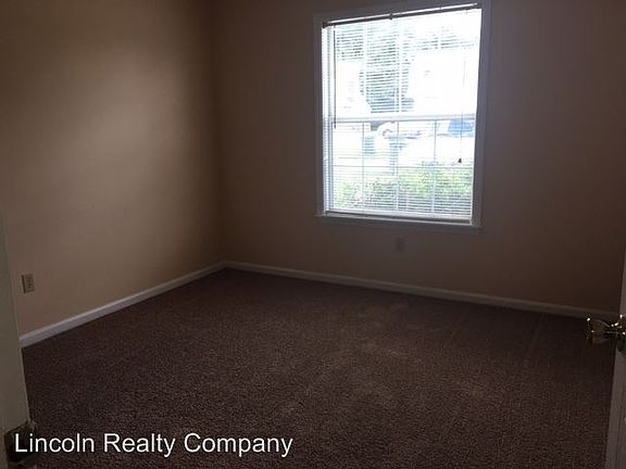 5th image of 2716 Sheridan Pl