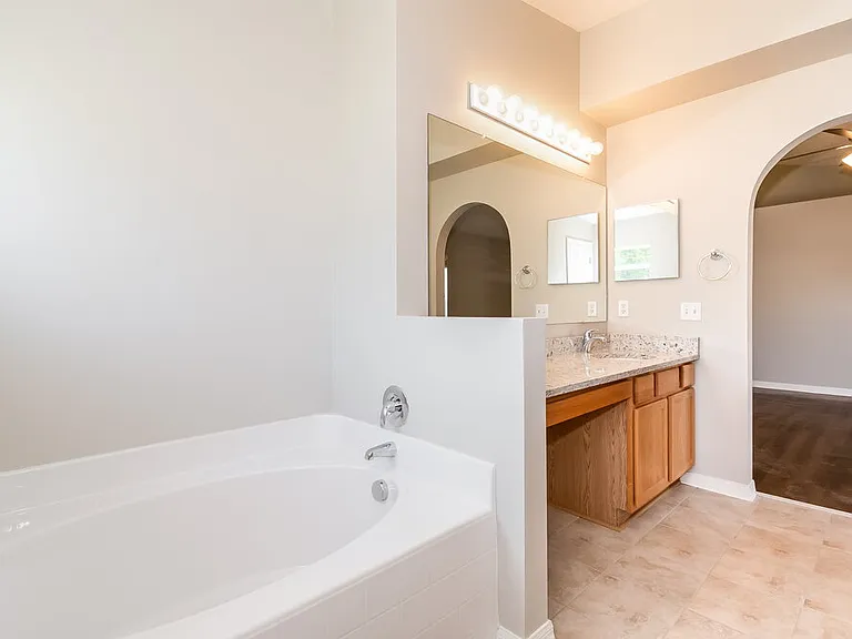 3610 Braeden Ct — Photo 12