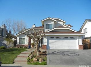7105 Autumn Grove Way, Elk Grove, CA 95758