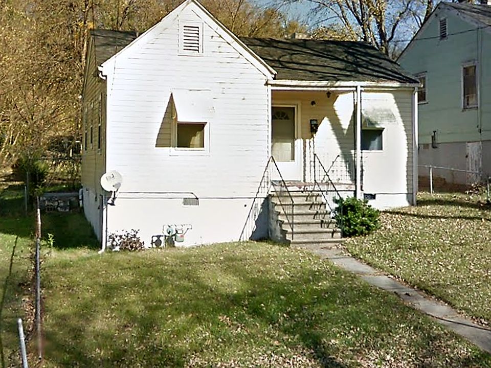 1st image of 941 Kellogg Ave NW