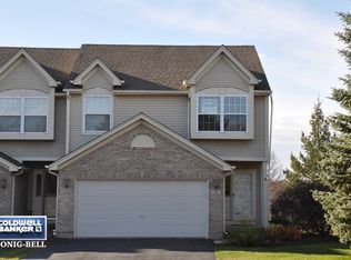 918 Windstone Ct, Lake In The Hills, IL 60156