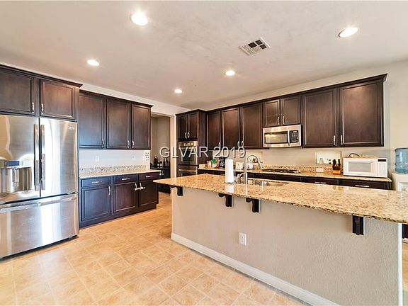 3rd image of 7670 Tierra Montanosa Ave