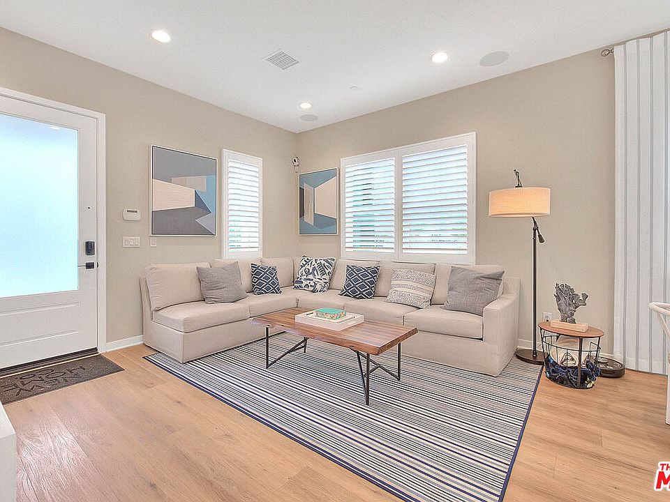 1st image of 2432 E Hyde Paseo