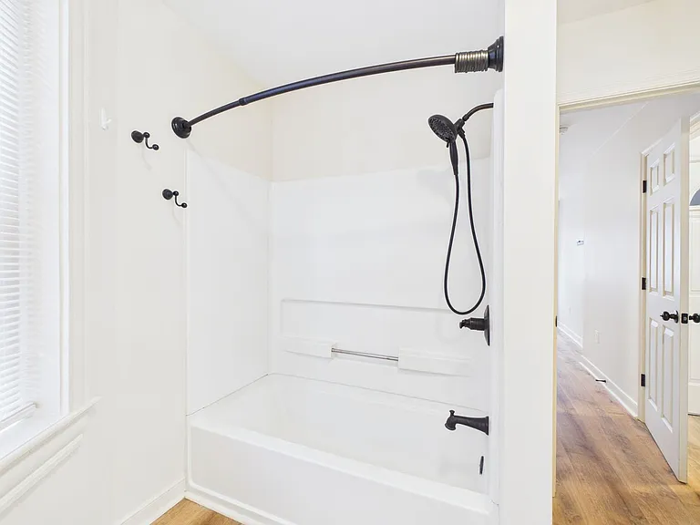 411 Gilmer St #B — Photo 26