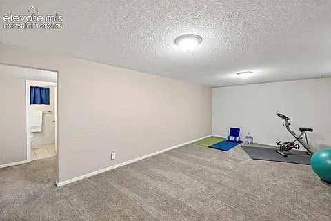 320 W Cheyenne Mountain Blvd — Photo 29