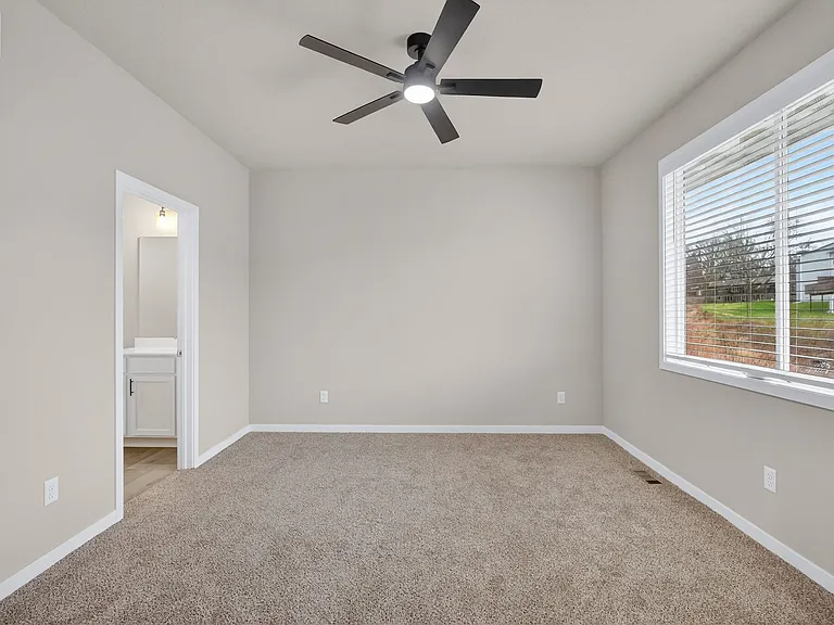Lexington Park Townhome Rentals — Photo 48