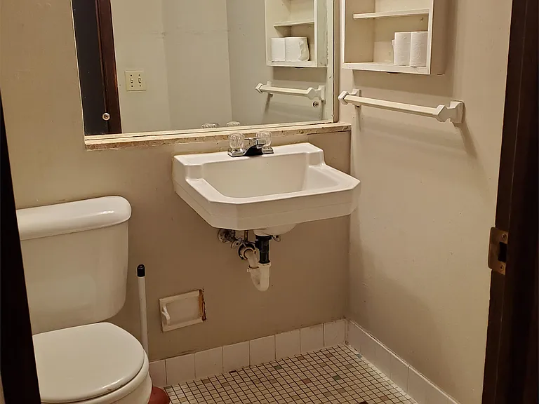3512 Bryant Ave S #208 — Photo 6