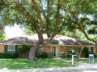 1019 Auburn Dr, Arlington, TX 76012
